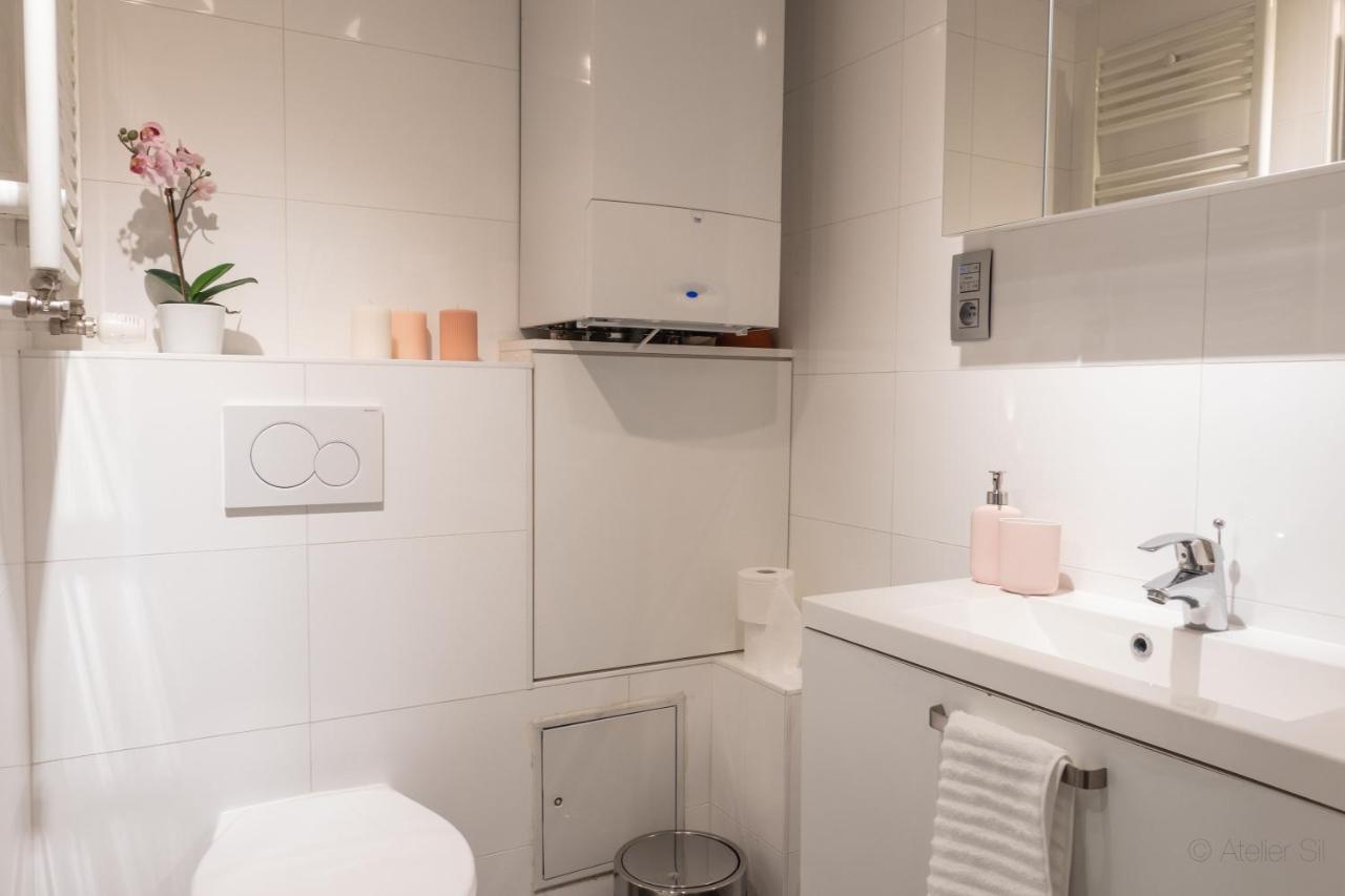 Oneluxstay Antwerp City Centre Екстериор снимка